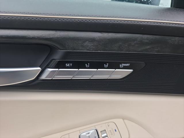 2022 Genesis G90 3.3T Premium RWD