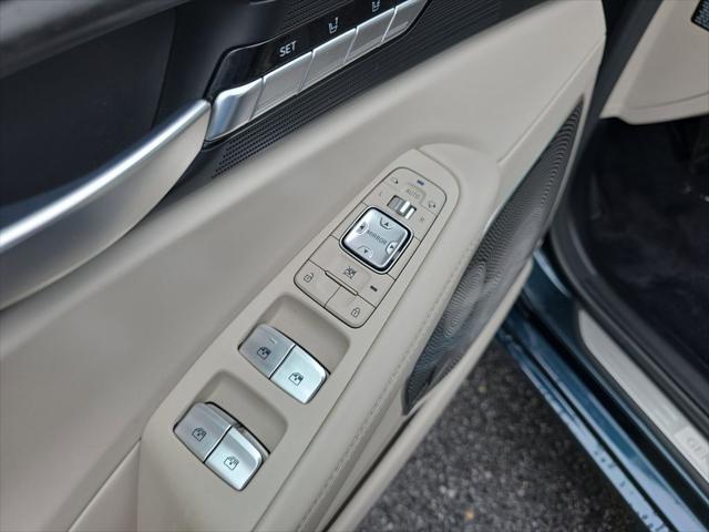 2022 Genesis G90 3.3T Premium RWD