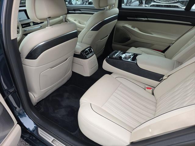 2022 Genesis G90 3.3T Premium RWD