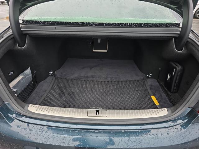 2022 Genesis G90 3.3T Premium RWD
