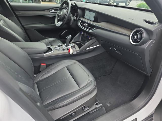 2022 Alfa Romeo Stelvio Ti AWD