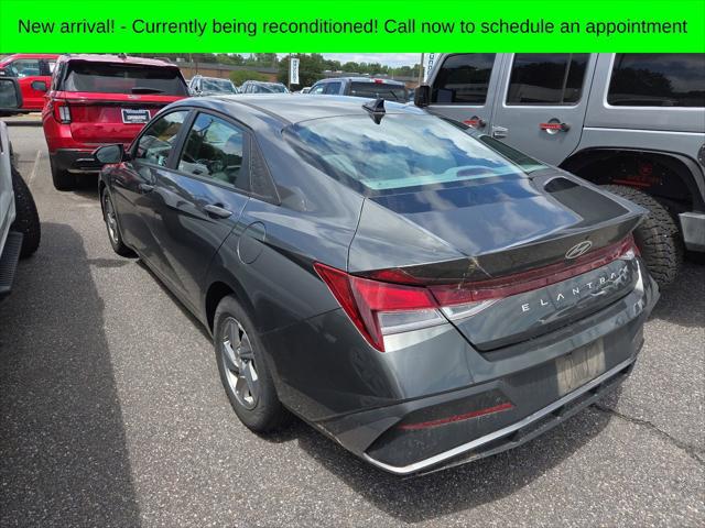 2024 Hyundai Elantra SE