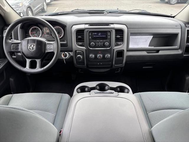 2017 Ram 1500 Express Crew Cab 4x2 5'7" Box