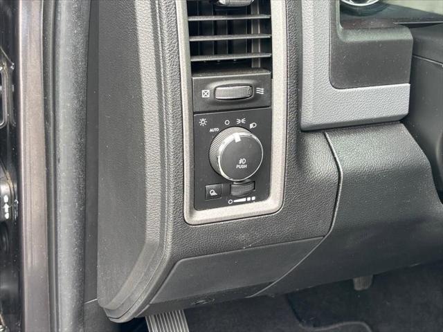 2017 Ram 1500 Express Crew Cab 4x2 5'7" Box
