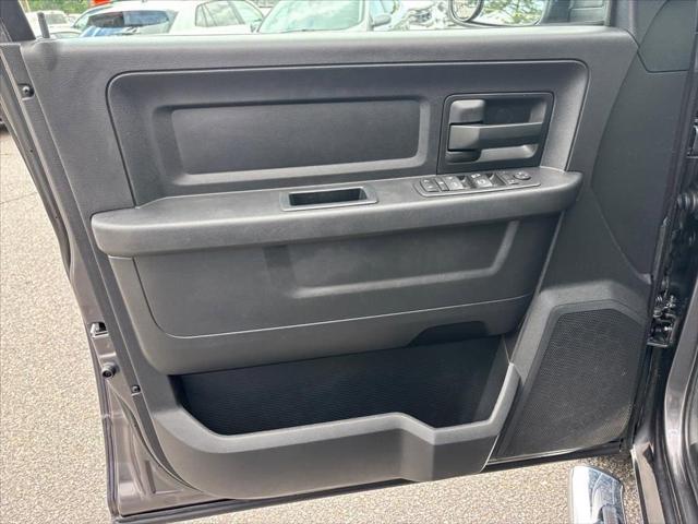 2017 Ram 1500 Express Crew Cab 4x2 5'7" Box