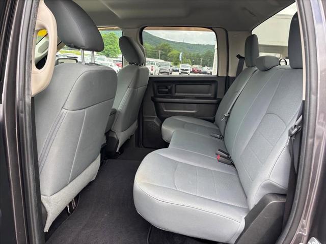2017 Ram 1500 Express Crew Cab 4x2 5'7" Box