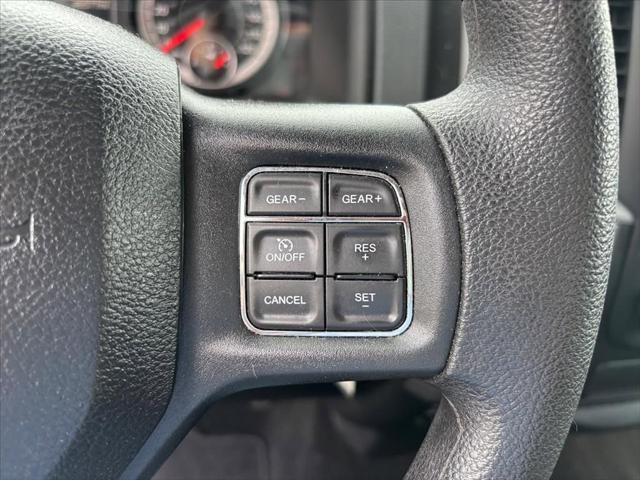 2017 Ram 1500 Express Crew Cab 4x2 5'7" Box