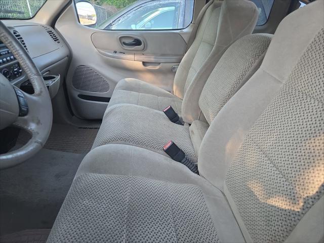 2002 Ford F-150 XL