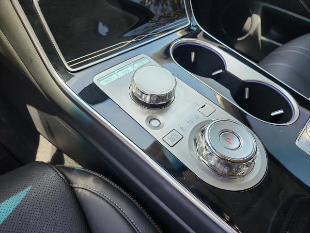 2025 Genesis GV80 2.5T Standard AWD