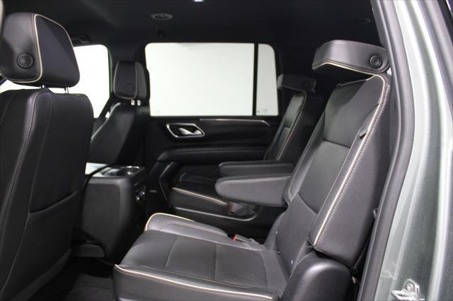 2023 Chevrolet Suburban 2WD Premier