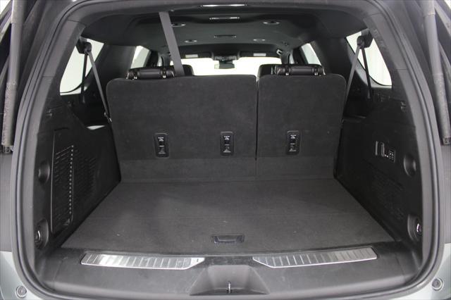 2023 Chevrolet Suburban 2WD Premier