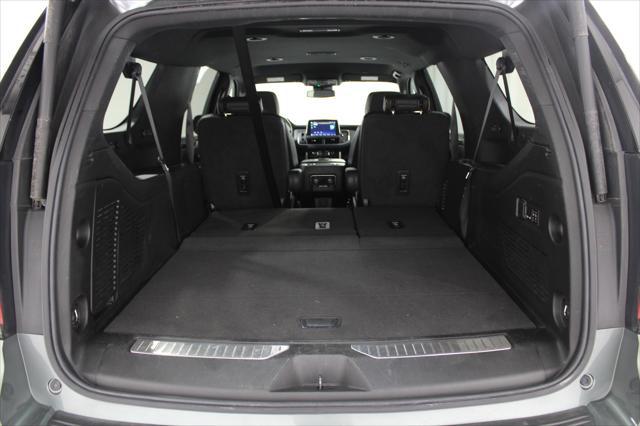 2023 Chevrolet Suburban 2WD Premier