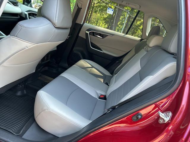 2022 Toyota RAV4 XLE Premium