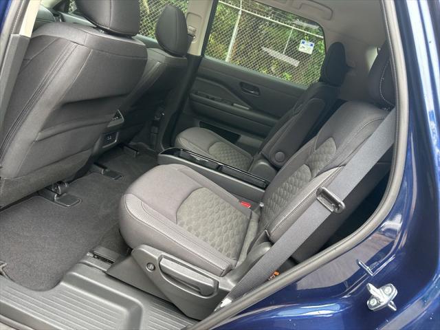2023 Nissan Pathfinder SV 4WD