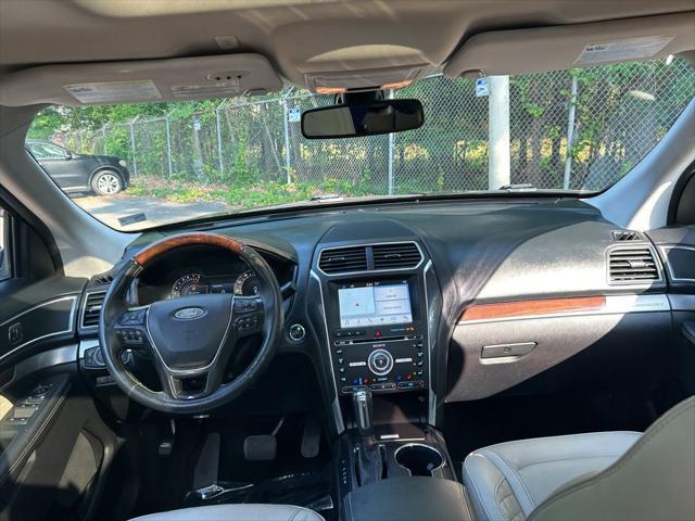2017 Ford Explorer Platinum