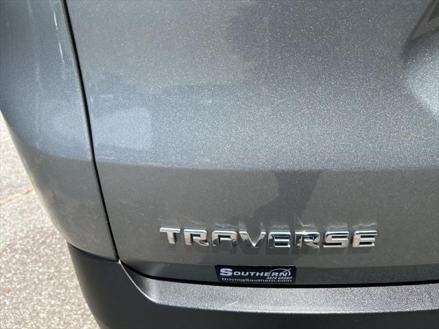 2023 Chevrolet Traverse FWD LT Cloth