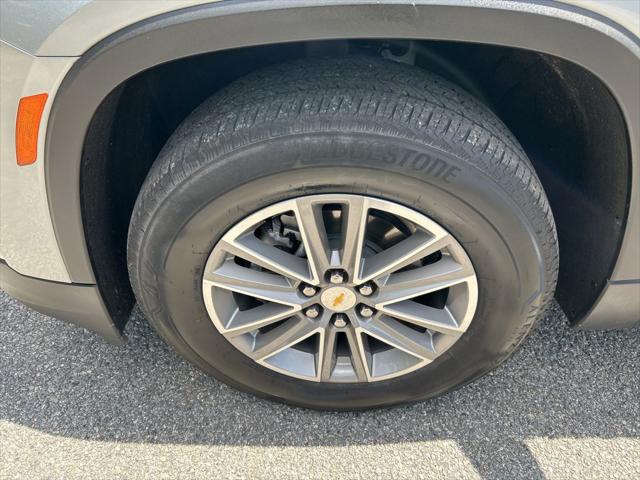 2023 Chevrolet Traverse FWD LT Cloth