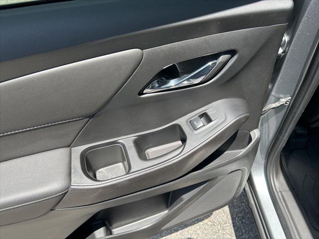 2023 Chevrolet Traverse FWD LT Cloth