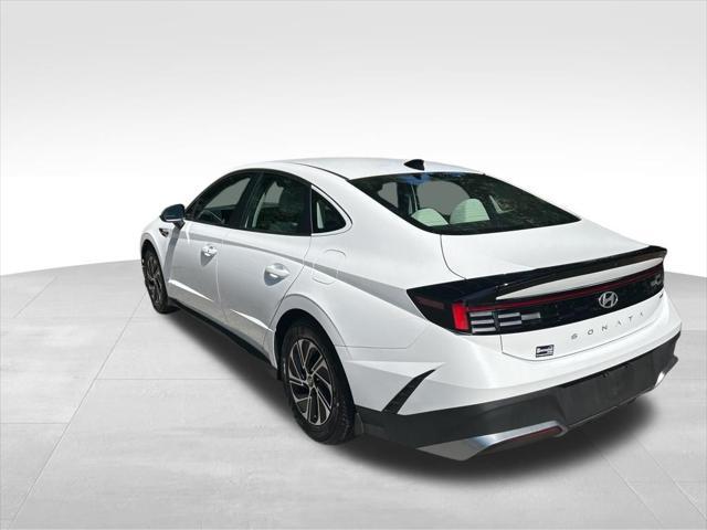 2026 Hyundai Sonata Hybrid Blue