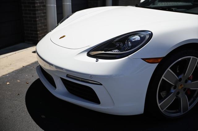 2025 Porsche 718 Boxster S