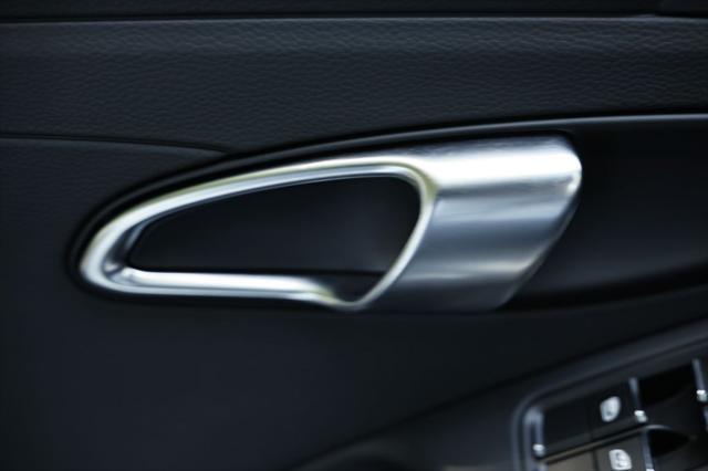 2025 Porsche 718 Boxster S