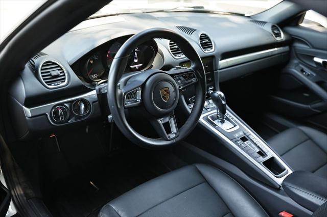 2025 Porsche 718 Boxster S
