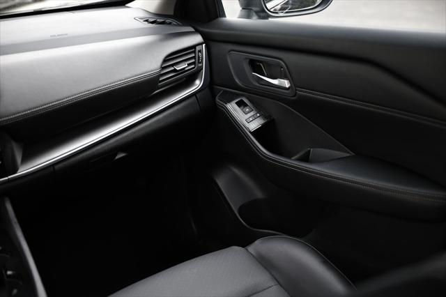 2025 Nissan Rogue SV FWD
