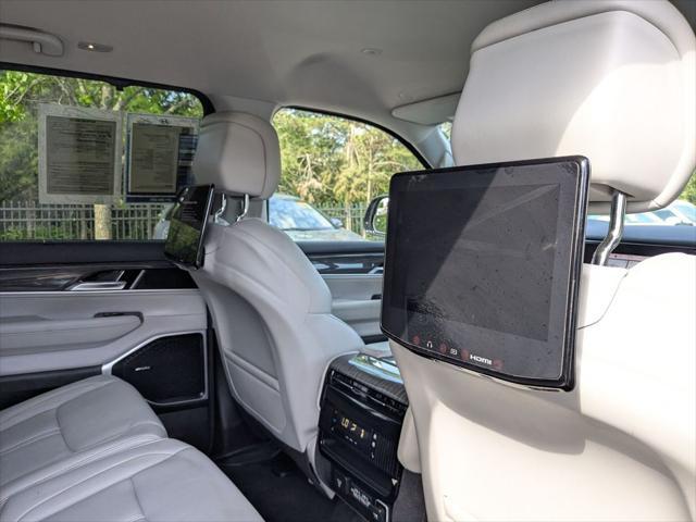 2022 Jeep Wagoneer Series III 4x4