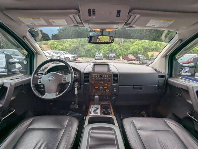 2010 Nissan Titan LE