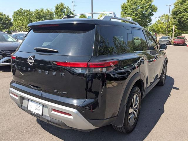 2023 Nissan Pathfinder SL 4WD