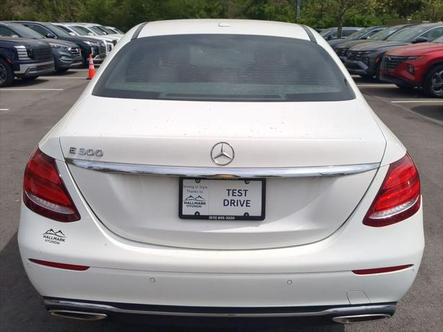 2017 Mercedes-Benz E-CLASS E 300 E 300