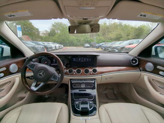 2017 Mercedes-Benz E-CLASS E 300 E 300