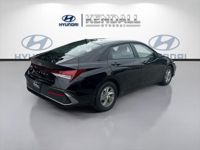 2025 Hyundai Elantra SE