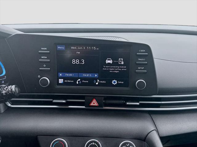 2025 Hyundai Elantra SE