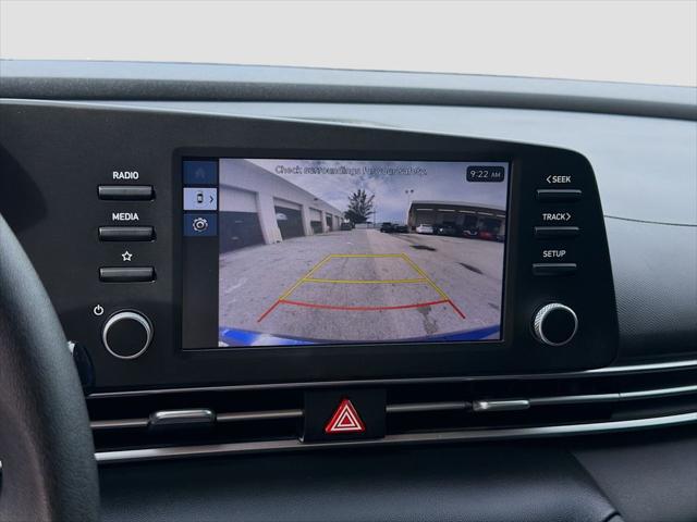 2024 Hyundai Elantra SE