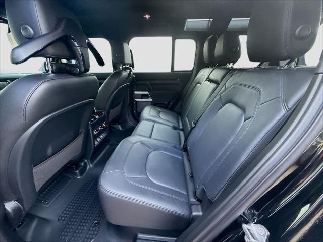 2023 Land Rover Defender 110 S