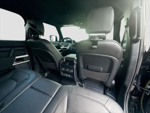 2023 Land Rover Defender 110 S