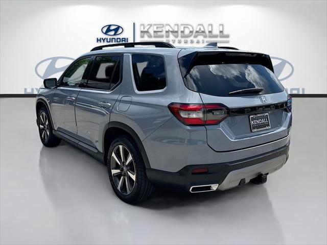 2023 Honda Pilot 2WD Touring