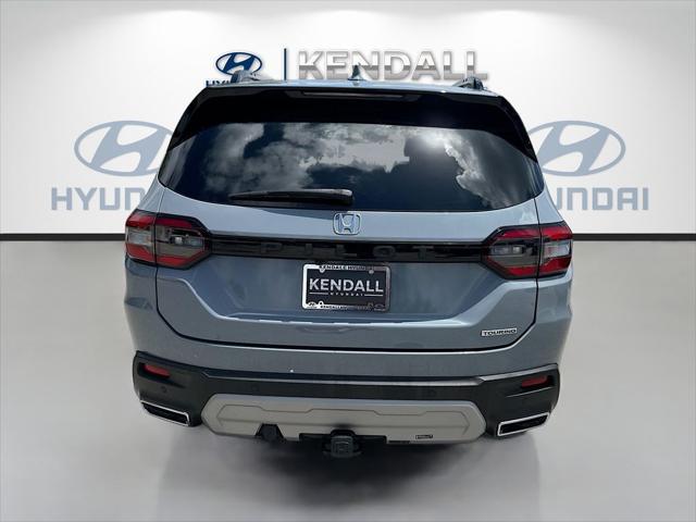 2023 Honda Pilot 2WD Touring
