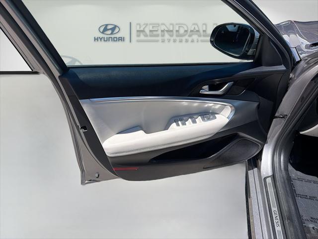 2025 Genesis G70 2.5T RWD