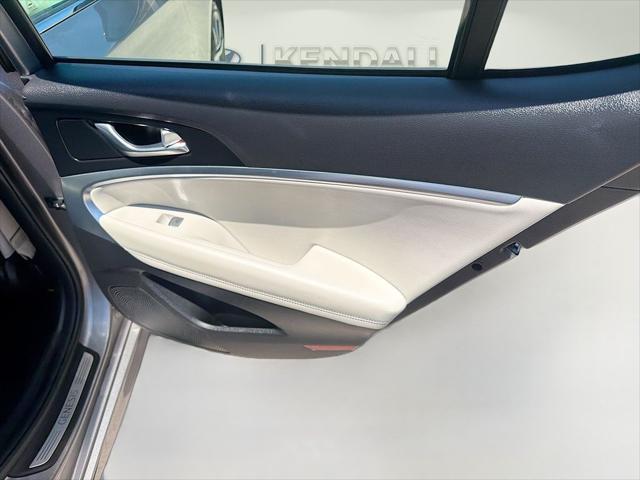 2025 Genesis G70 2.5T RWD