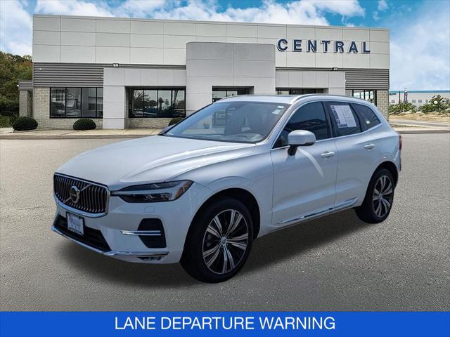 2022 Volvo XC60 B5 Inscription