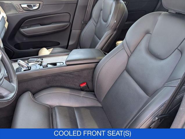 2022 Volvo XC60 B5 Inscription