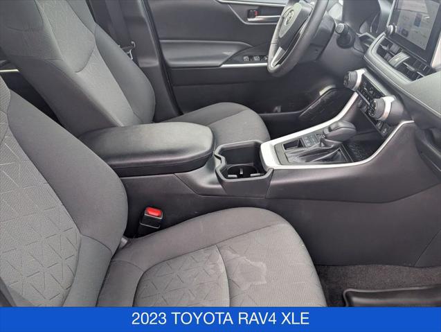 2023 Toyota RAV4 XLE