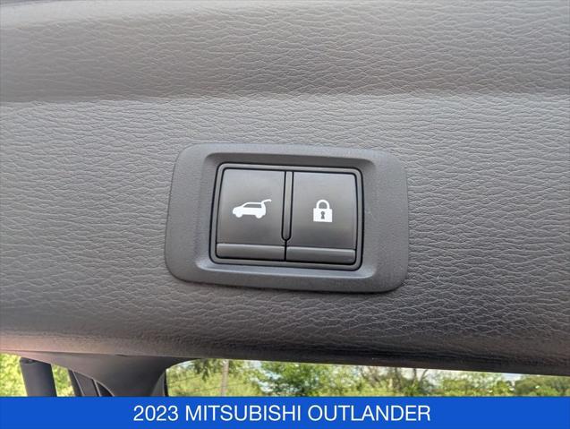 2023 Mitsubishi Outlander SE Black Edition S-AWC