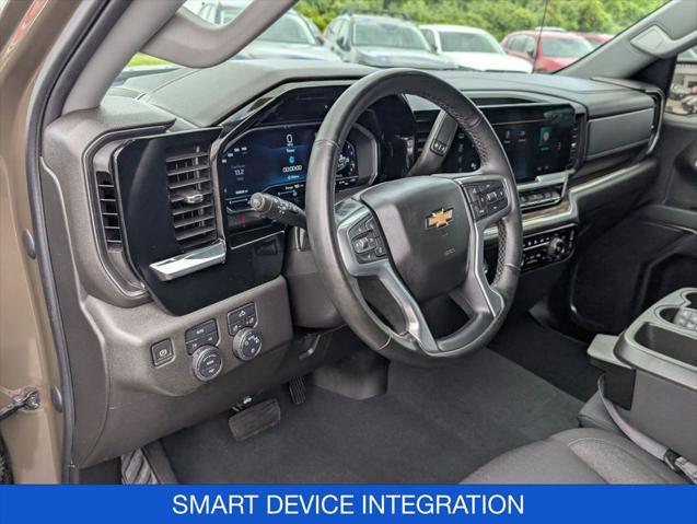 2023 Chevrolet Silverado 1500 4WD Crew Cab Short Bed LT with 2FL