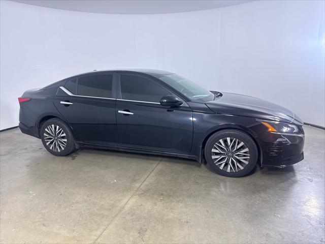2023 Nissan Altima SV FWD