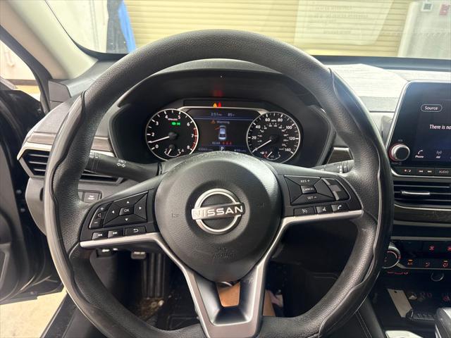 2023 Nissan Altima SV FWD