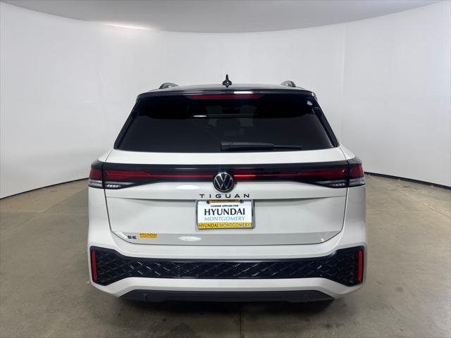 2026 Volkswagen Tiguan SE R-Line Black