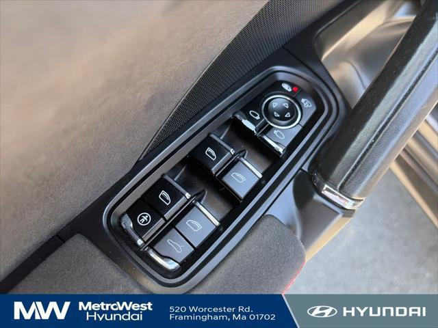 2013 Porsche Cayenne GTS